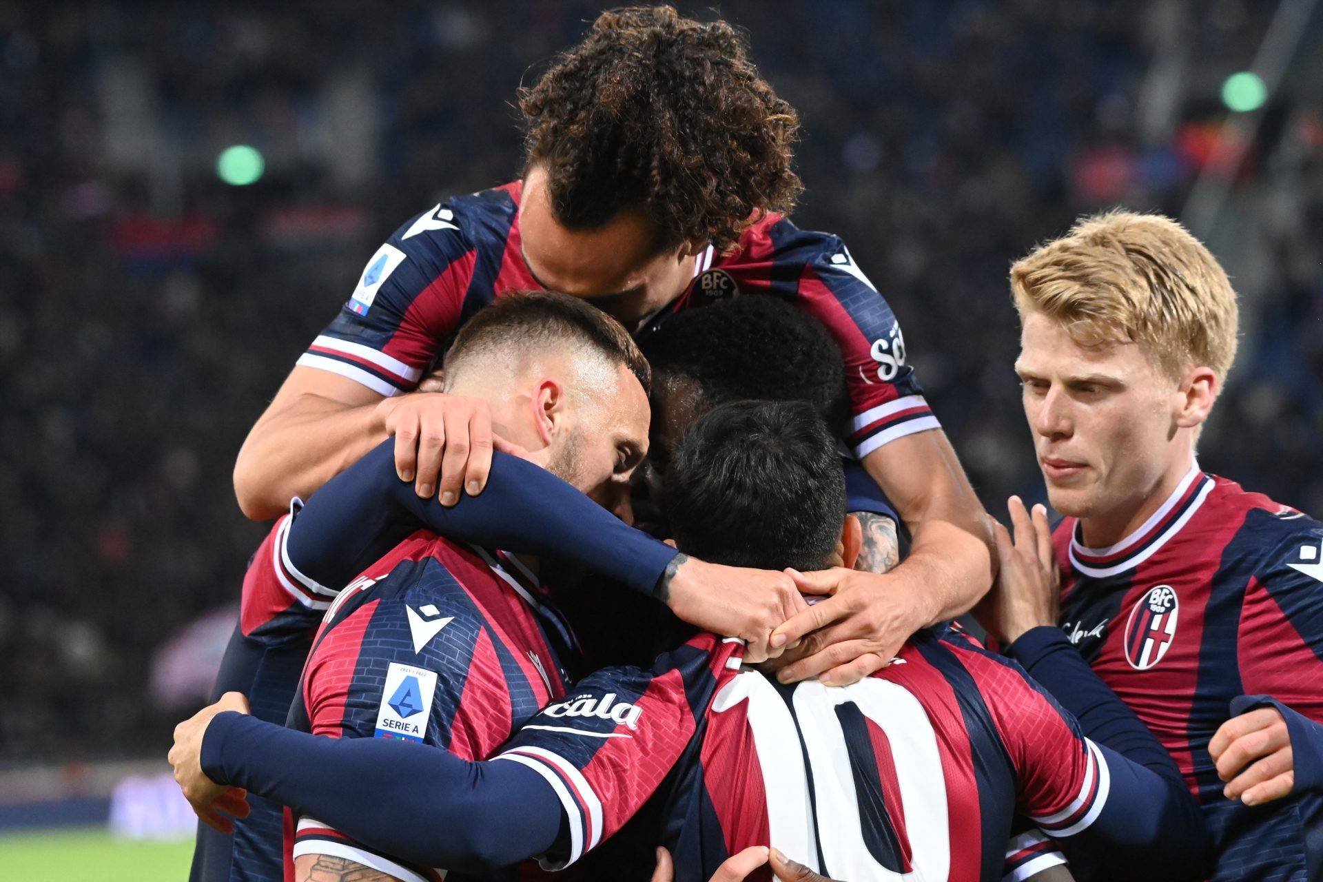 关于洛杉矶湖人训练开放日,赛前更衣室发声引欢呼,意大利杯在即,球队文化再被提及的信息 关于洛杉矶湖人训练开放日,赛前更衣室发声引欢呼,意大利杯在即,球队文化再被提及的信息