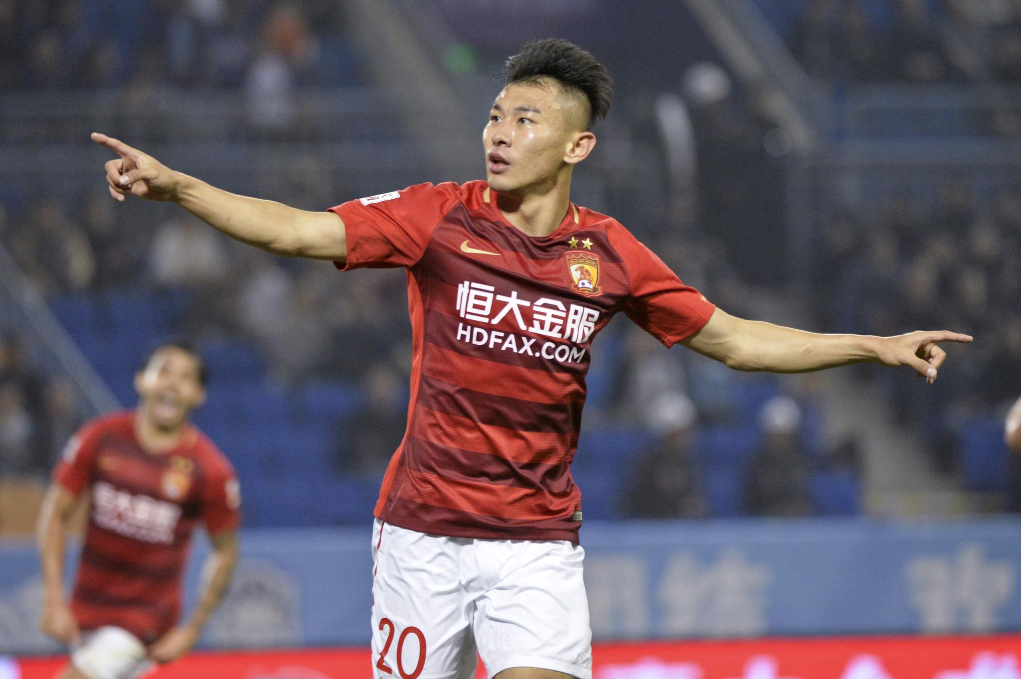 爱游戏中国-今晚突围战来临，多伦多猛龙围绕亚冠完成体检，质疑声仍在，训练强度明显提升的简单介绍